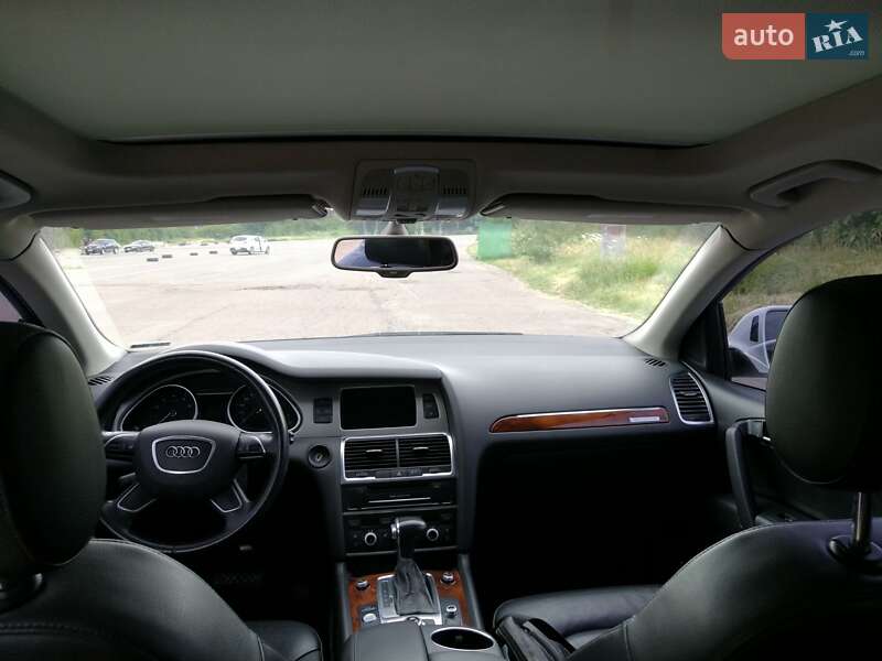 Внедорожник / Кроссовер Audi Q7 2015 в Полтаве