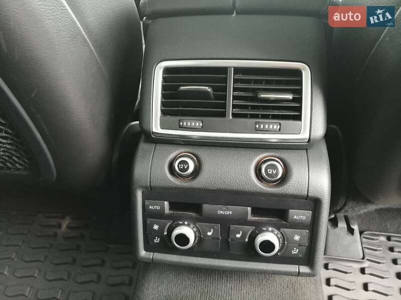 Внедорожник / Кроссовер Audi Q7 2015 в Полтаве