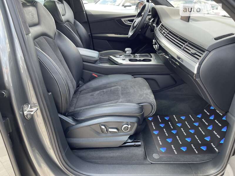 Внедорожник / Кроссовер Audi Q7 2015 в Ровно фото 39 Внедорожник / Кроссовер Audi Q7 2015 в Ровно