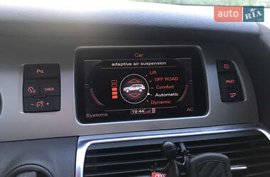 Внедорожник / Кроссовер Audi Q7 2009 в 