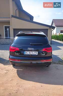 Внедорожник / Кроссовер Audi Q7 2010 в 