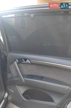 Внедорожник / Кроссовер Audi Q7 2010 в 