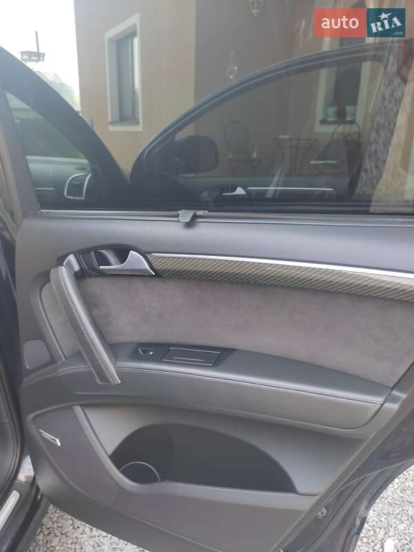 Позашляховик / Кросовер Audi Q7 2010 в Львові