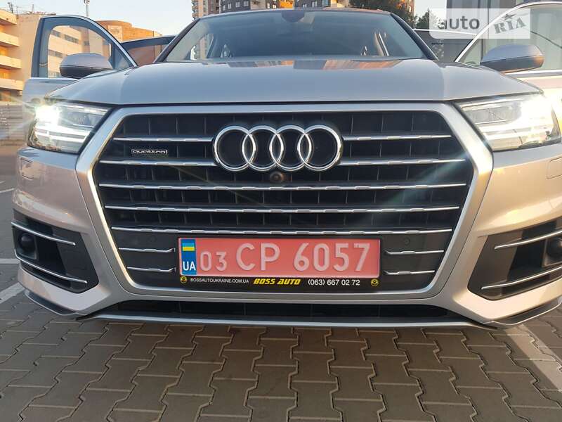 Внедорожник / Кроссовер Audi Q7 2018 в Киеве фото 6 Внедорожник / Кроссовер Audi Q7 2018 в Киеве