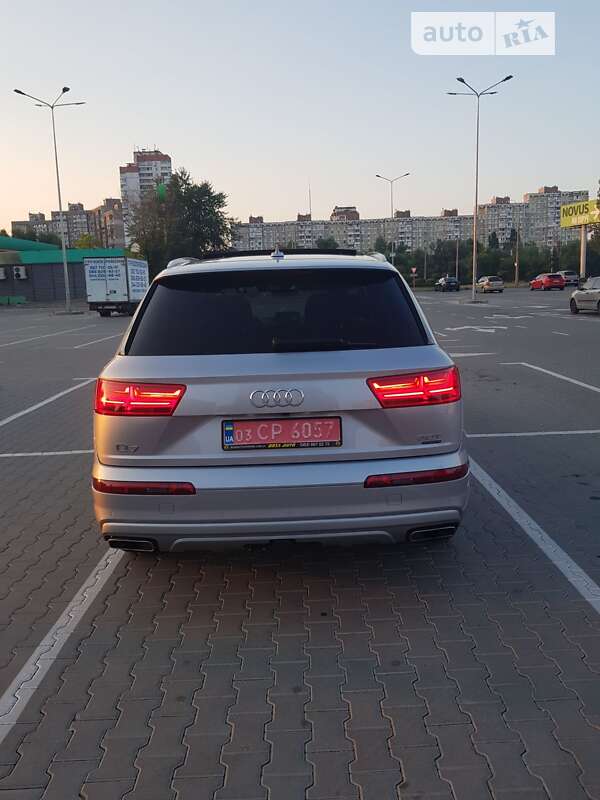 Внедорожник / Кроссовер Audi Q7 2018 в Киеве фото 4 Внедорожник / Кроссовер Audi Q7 2018 в Киеве