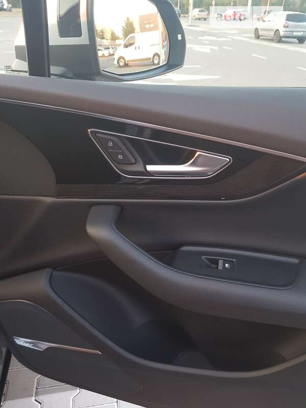 Внедорожник / Кроссовер Audi Q7 2018 в Киеве фото 26 Внедорожник / Кроссовер Audi Q7 2018 в Киеве