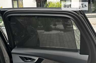 Внедорожник / Кроссовер Audi Q7 2016 в 