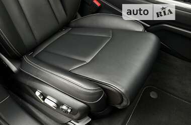Внедорожник / Кроссовер Audi Q7 2016 в 