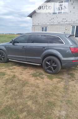 Позашляховик / Кросовер Audi Q7 2009 в Києві