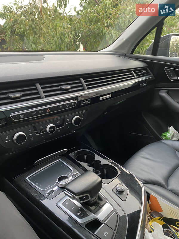 Позашляховик / Кросовер Audi Q7 2017 в Кам'янці-Бузькій