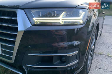 Внедорожник / Кроссовер Audi Q7 2019 в 