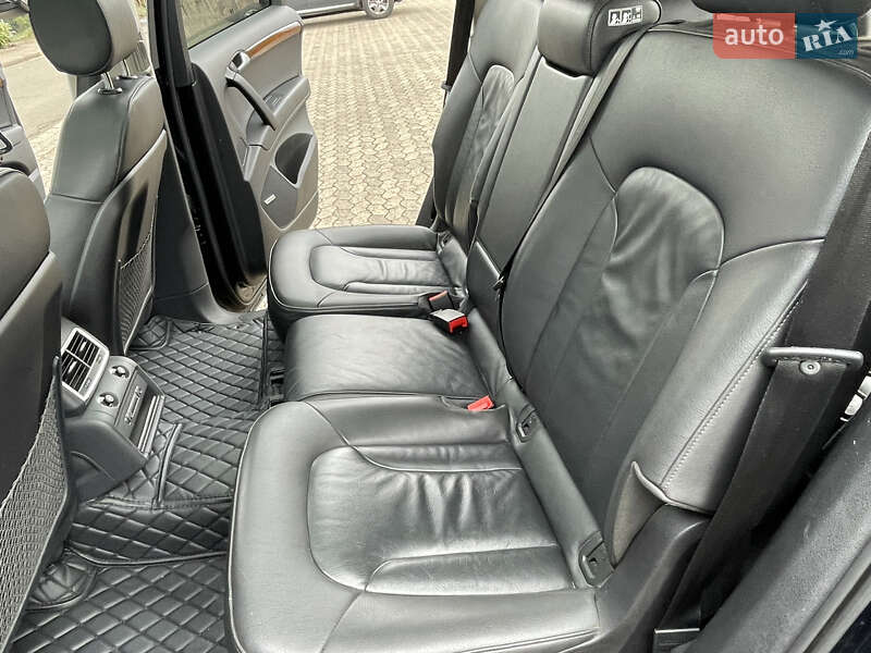 Внедорожник / Кроссовер Audi Q7 2015 в Николаеве