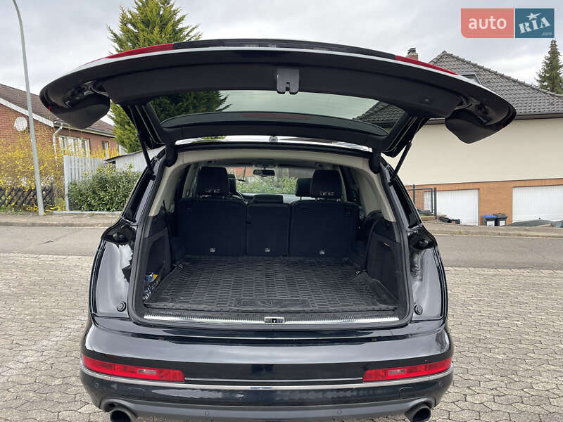 Внедорожник / Кроссовер Audi Q7 2015 в Николаеве