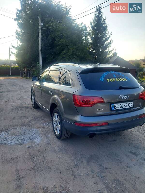 Позашляховик / Кросовер Audi Q7 2011 в Львові