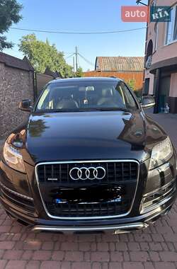 Внедорожник / Кроссовер Audi Q7 2014 в 