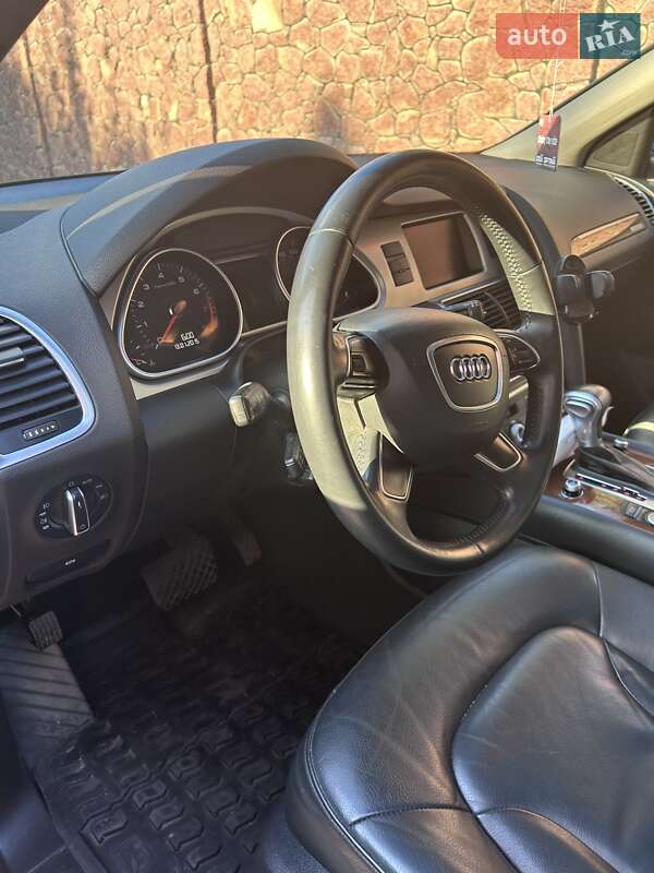 Внедорожник / Кроссовер Audi Q7 2014 в Виннице