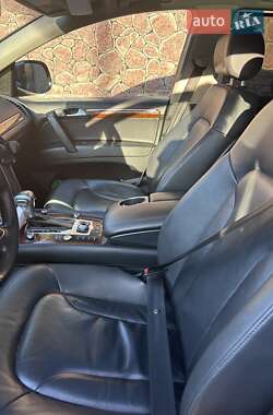 Внедорожник / Кроссовер Audi Q7 2014 в 