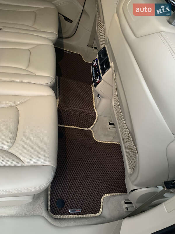 Внедорожник / Кроссовер Audi Q7 2017 в Виннице