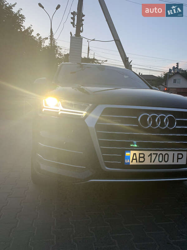 Внедорожник / Кроссовер Audi Q7 2017 в Виннице