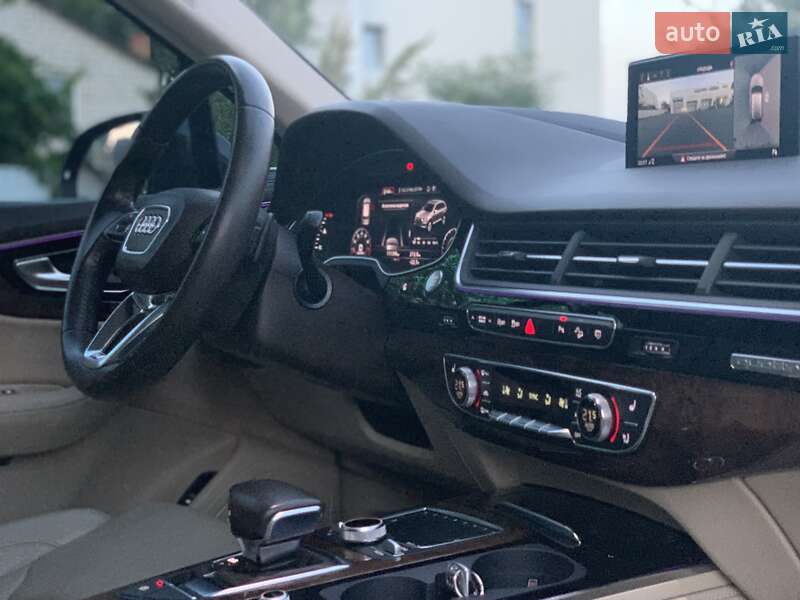 Внедорожник / Кроссовер Audi Q7 2017 в Виннице