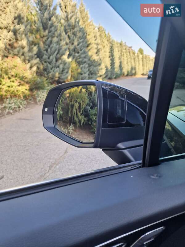 Внедорожник / Кроссовер Audi Q7 2018 в Одессе