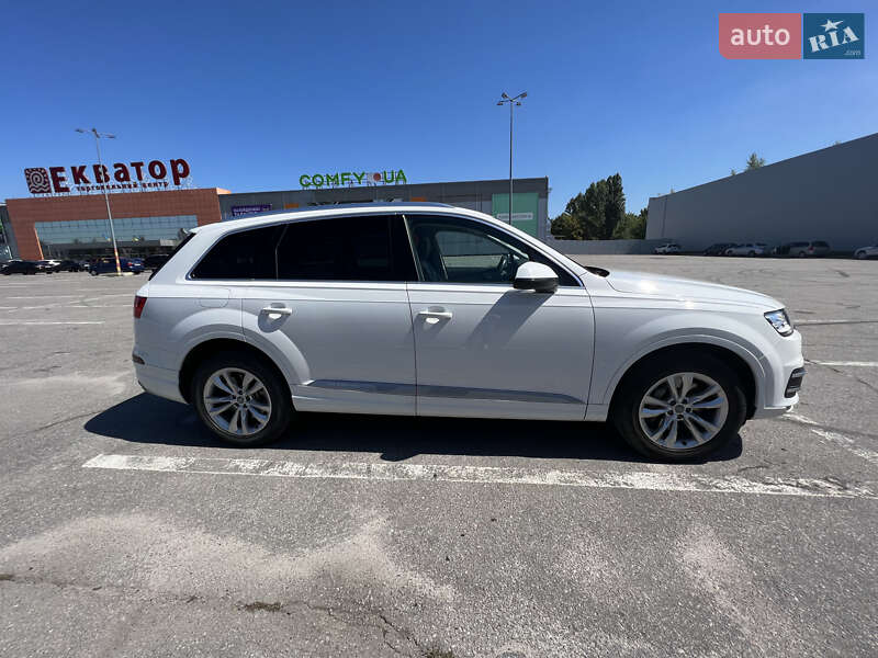 Позашляховик / Кросовер Audi Q7 2018 в Полтаві фото 9 Позашляховик / Кросовер Audi Q7 2018 в Полтаві