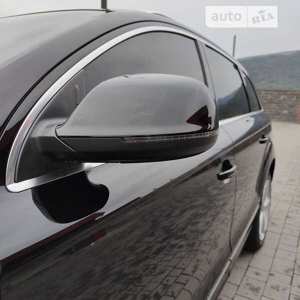 Позашляховик / Кросовер Audi Q7 2010 в Виноградові