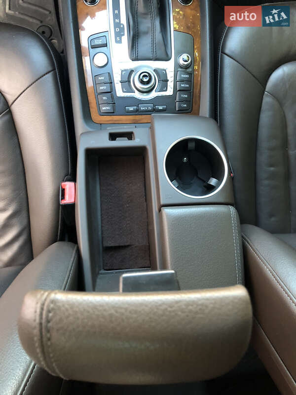 Внедорожник / Кроссовер Audi Q7 2014 в Тернополе