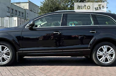 Позашляховик / Кросовер Audi Q7 2011 в Кам'янському
