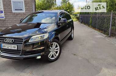 Внедорожник / Кроссовер Audi Q7 2006 в 