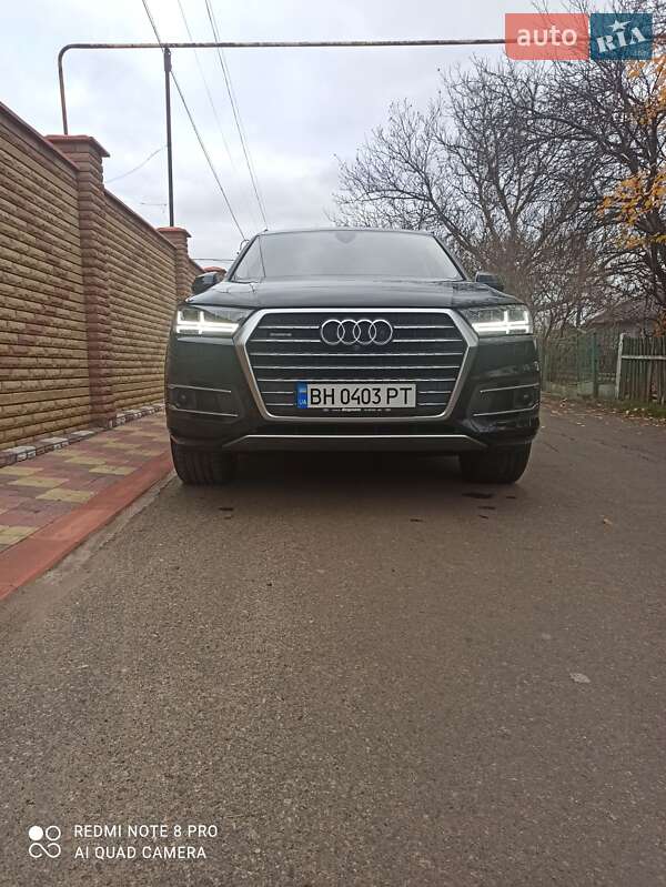 Внедорожник / Кроссовер Audi Q7 2017 в Ананьеве