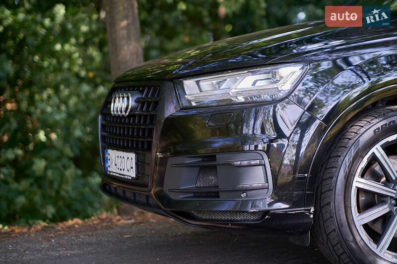 Внедорожник / Кроссовер Audi Q7 2016 в Хмельницком