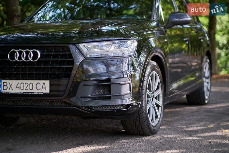 Внедорожник / Кроссовер Audi Q7 2016 в Хмельницком