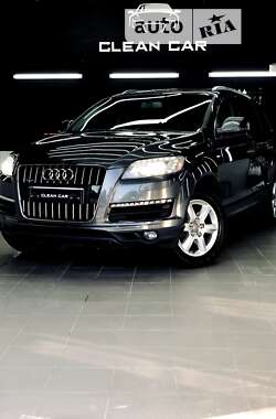 Позашляховик / Кросовер Audi Q7 2014 в Хусті