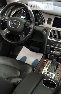 Внедорожник / Кроссовер Audi Q7 2014 в 