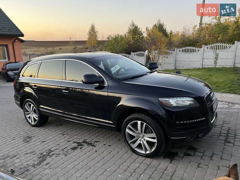 Внедорожник / Кроссовер Audi Q7 2012 в Нововолынске