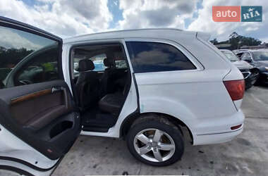 Внедорожник / Кроссовер Audi Q7 2014 в 