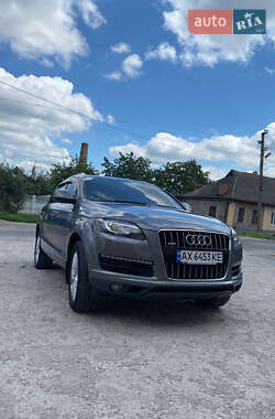 Внедорожник / Кроссовер Audi Q7 2010 в Хороле