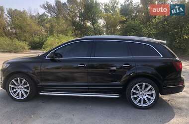 Позашляховик / Кросовер Audi Q7 2015 в Дніпрі