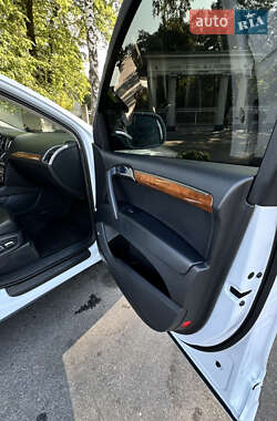 Внедорожник / Кроссовер Audi Q7 2014 в 