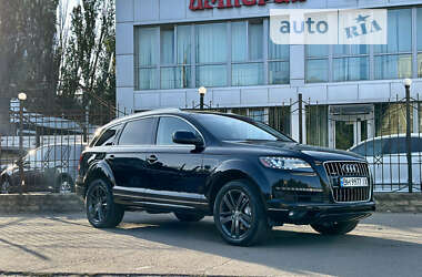 Внедорожник / Кроссовер Audi Q7 2013 в Одессе