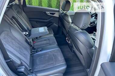 Позашляховик / Кросовер Audi Q7 2017 в 