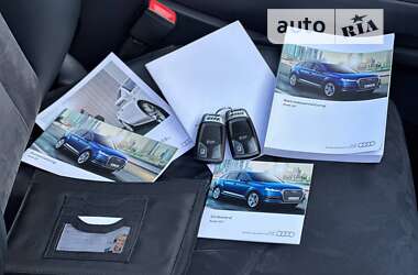 Позашляховик / Кросовер Audi Q7 2017 в 