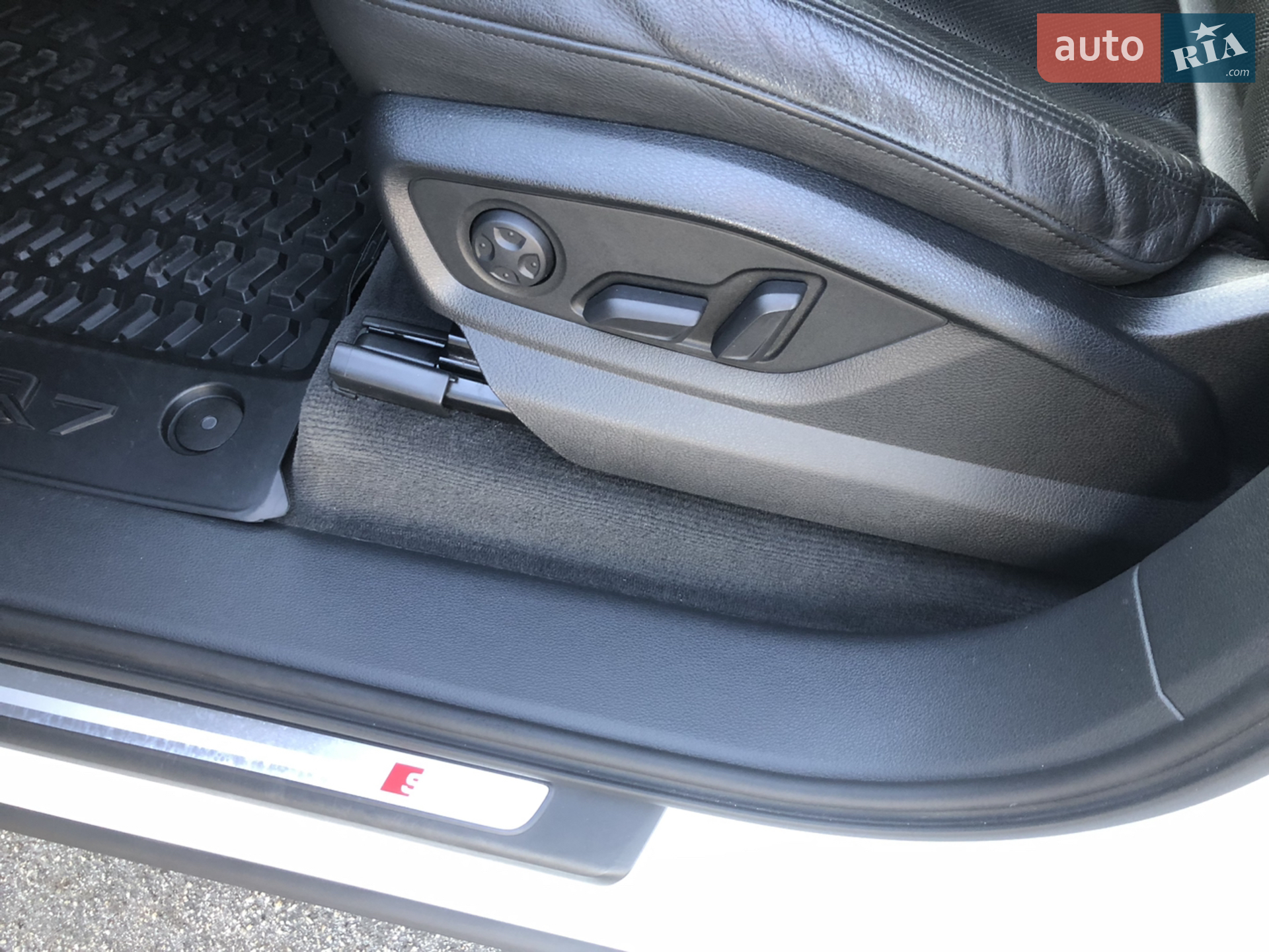 2016 Audi Q7 - мініатюра 27