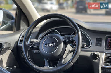 Внедорожник / Кроссовер Audi Q7 2013 в 