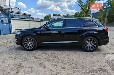 Внедорожник / Кроссовер Audi Q7 2016 в 