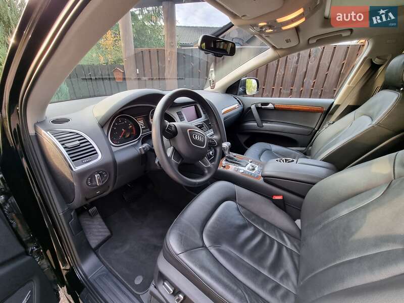Позашляховик / Кросовер Audi Q7 2015 в Києві
