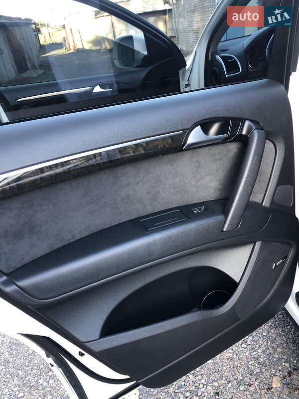 Внедорожник / Кроссовер Audi Q7 2013 в Львове