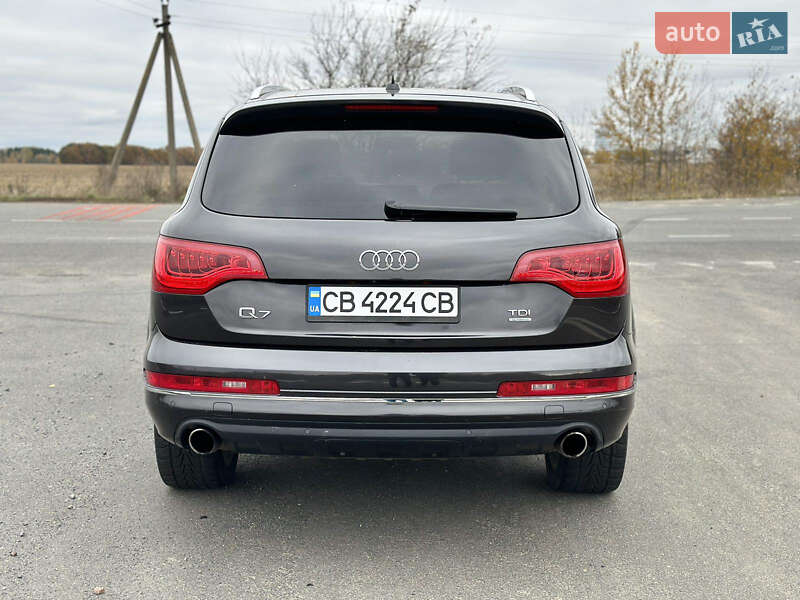 Позашляховик / Кросовер Audi Q7 2012 в Ніжині