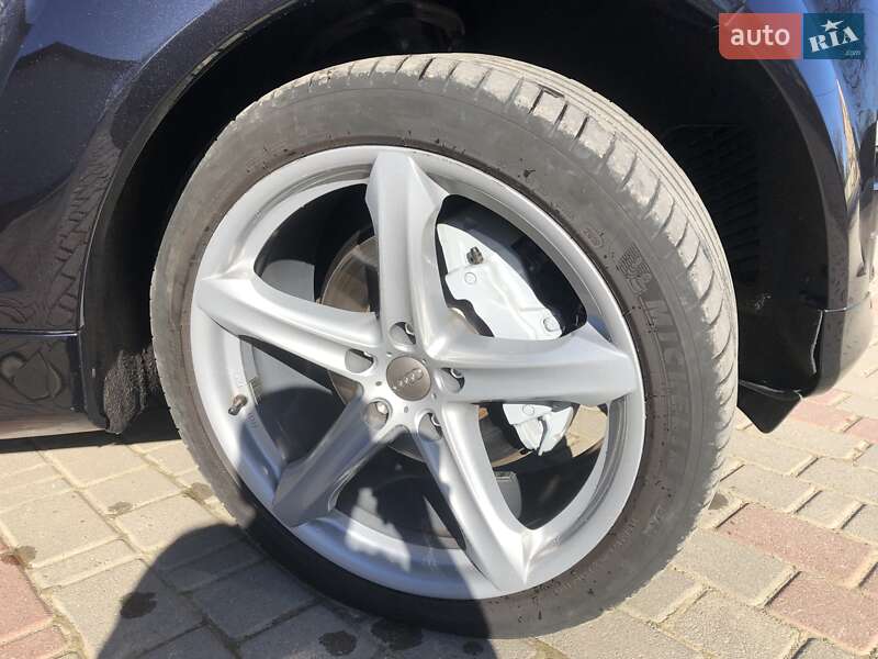 Позашляховик / Кросовер Audi Q7 2015 в Коломиї